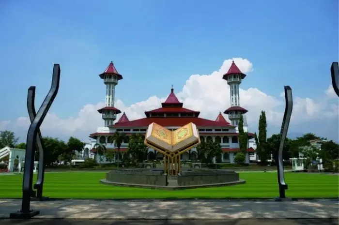 Alun-Alun Cianjur, Ikon Budaya dengan Keindahan Arsitektur yang Penuh Filosofi